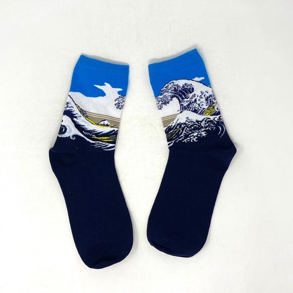 NWOT Waves & Statue of Liberty Socks | 3 for $20 - Picture 3 of 3